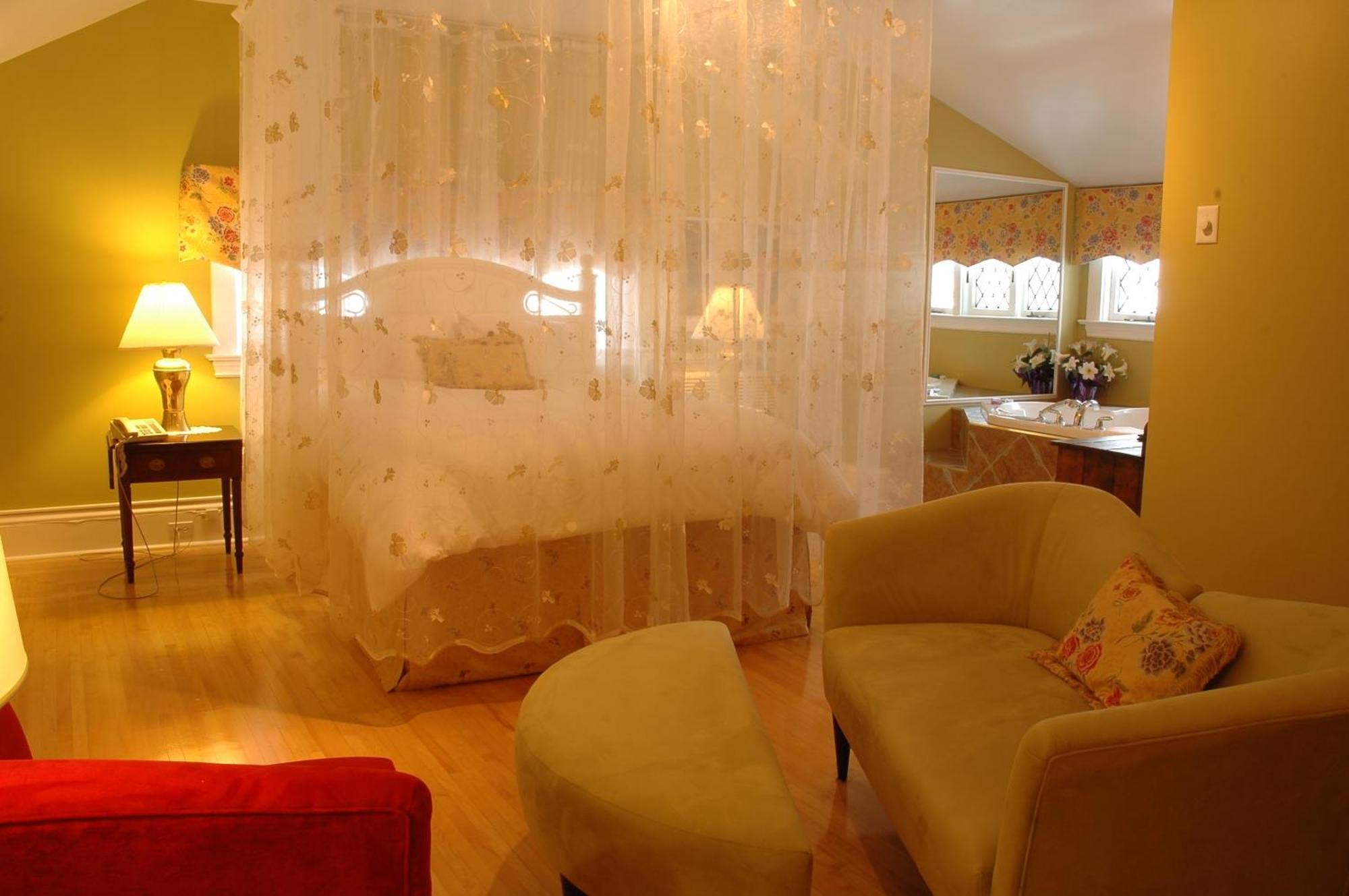 Bed and Breakfast Leaside Manor San Juan de Terranova Exterior foto