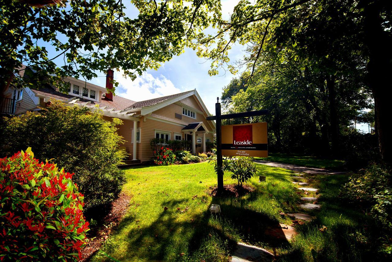 Bed and Breakfast Leaside Manor San Juan de Terranova Exterior foto
